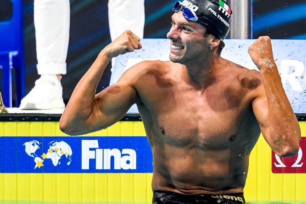 การฟื้นฟูร่างกายนักกีฬาว่ายน้ำอิตาลี: กีฬา–กายภาพบำบัด–โภชนาการ